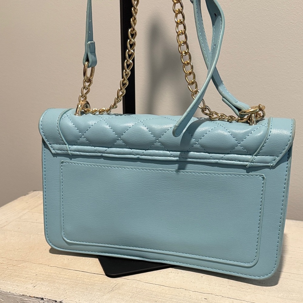 Badgley Mischka Light Blue Quilted Crossbody Bag with Gold Chain - Picture 4 of 11